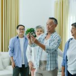 Choosing the Right Assisted Living Care in Chicago